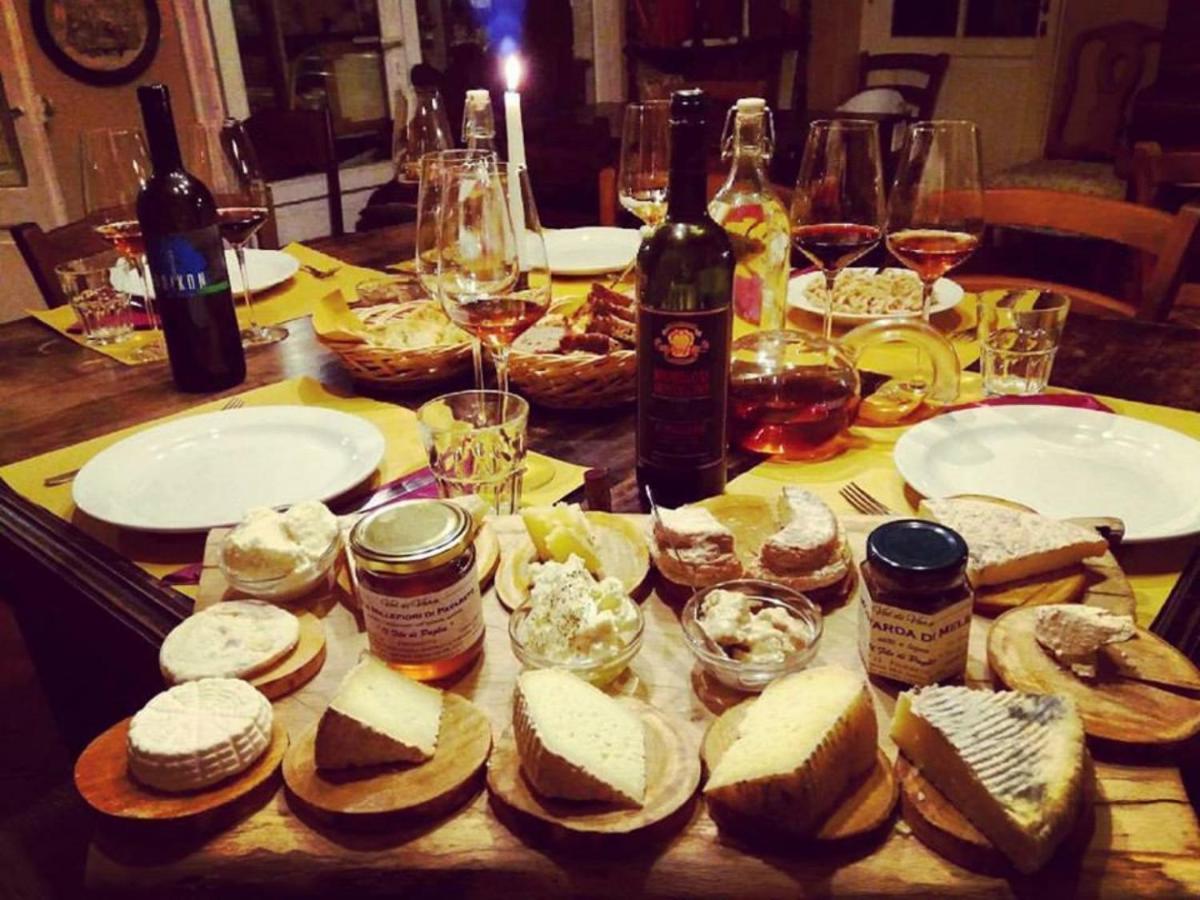 Agriturismo Di Charme E Ristorante Stallato Il Filo Di Paglia Carro Eksteriør billede