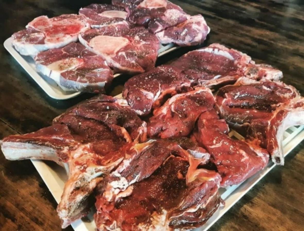 Agriturismo Di Charme E Ristorante Stallato Il Filo Di Paglia Carro Eksteriør billede