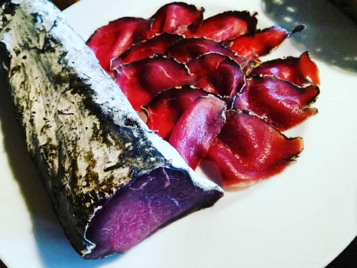 Agriturismo Di Charme E Ristorante Stallato Il Filo Di Paglia Carro Eksteriør billede