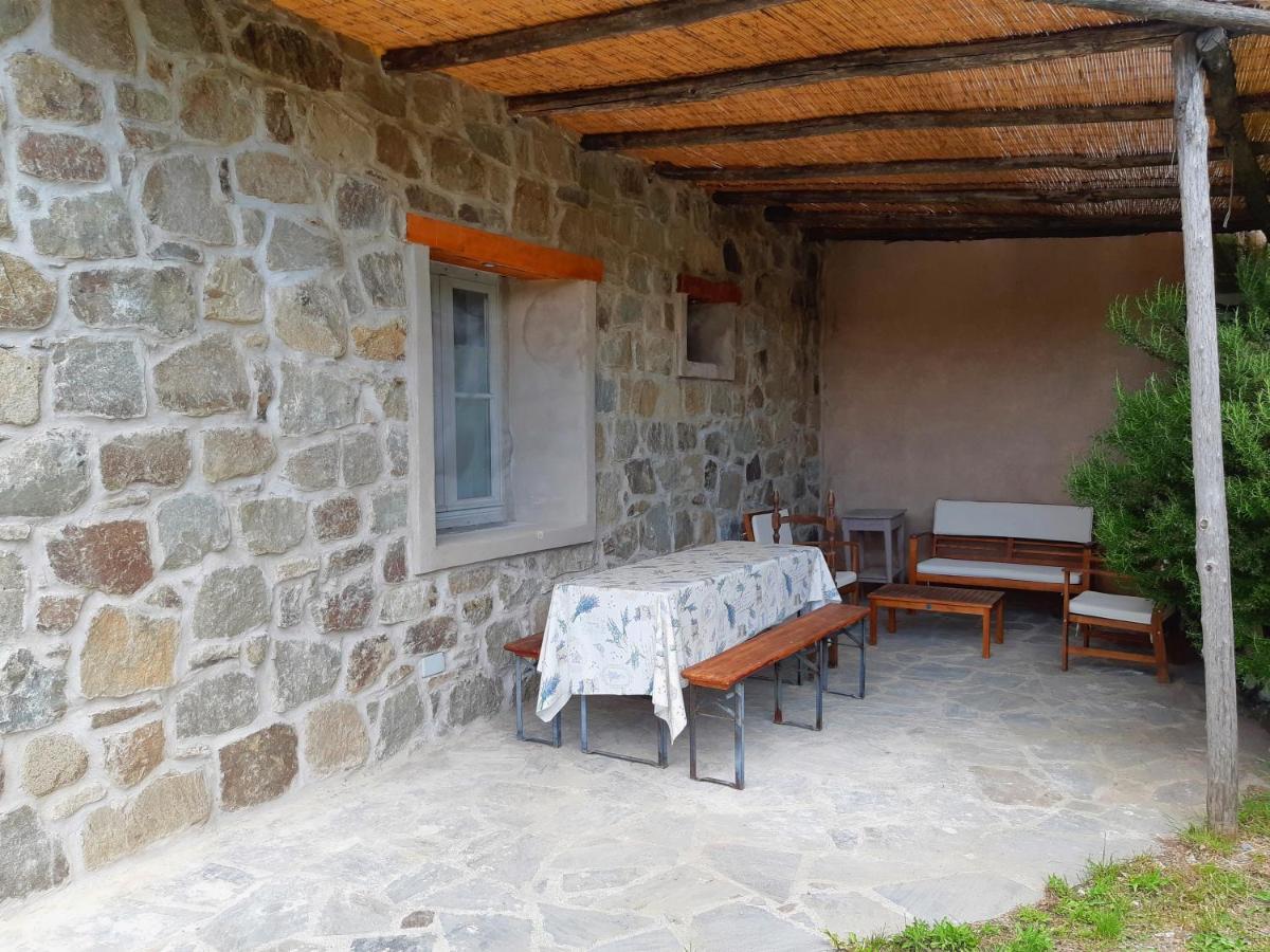 Agriturismo Di Charme E Ristorante Stallato Il Filo Di Paglia Carro Eksteriør billede