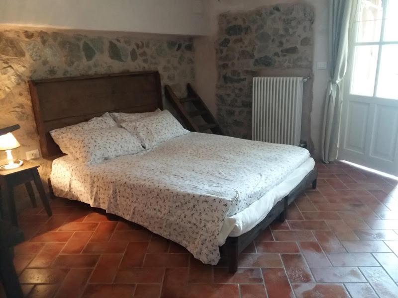 Agriturismo Di Charme E Ristorante Stallato Il Filo Di Paglia Carro Eksteriør billede