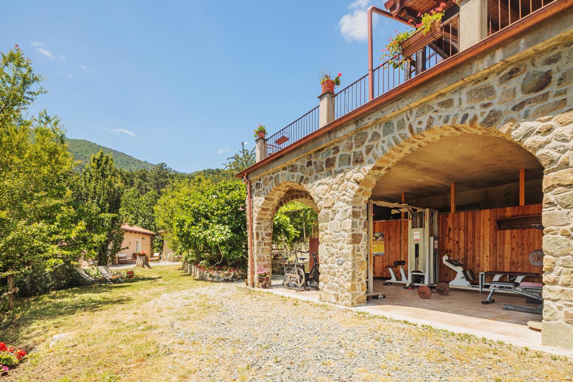 Agriturismo Di Charme E Ristorante Stallato Il Filo Di Paglia Carro Eksteriør billede